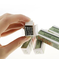 Sharp razor blade for eyebrow shaping, beauty salon makeup artist feathered eyebrow razor blade, wholesale beauty makeup tools, eyebrow razor blade holder