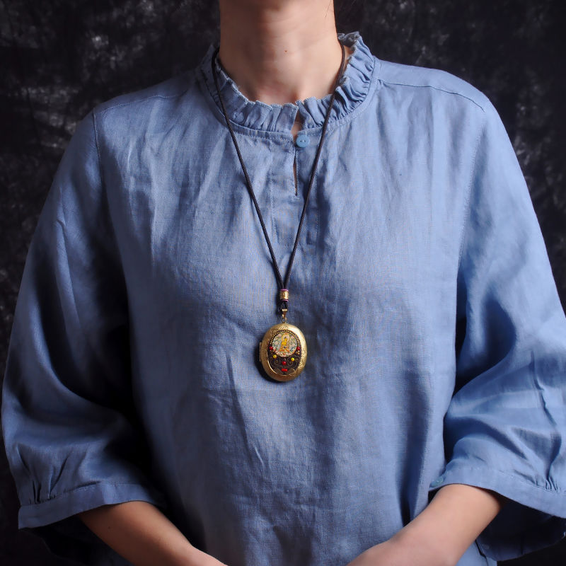 Cuerpo de cobre puro Gawu colgante collar hecho a mano daili Huang Guanshyin hueco se puede abrir colgante tibetano ventas calientes