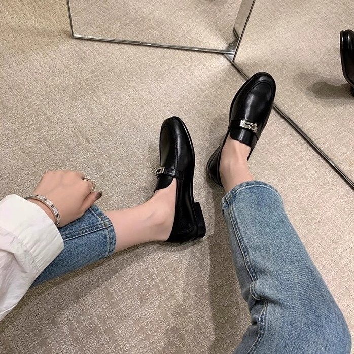 现货版~小金扣圆头一脚蹬软底浅口乐福鞋女英伦风平底鞋软底单鞋|undefined