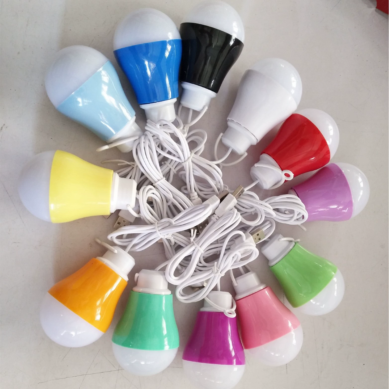 Лампочка USB 5В с пузырьковым LED светом, одно перетягивание, подарочные светильники с пузырьками V8 шарикового типа