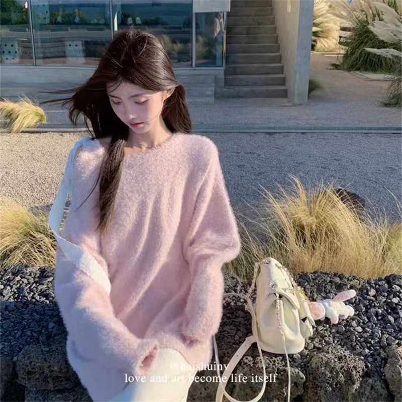 Bai Shui Nu - Soft and cozy butterfly-patterned off-shoulder sweater for women, autumn and winter, stylish patchwork design, loose and relaxed fit, elegant top.