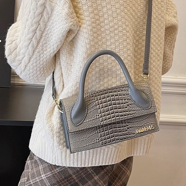 Bolso de moda de estilo occidental europeo y americano 2024 nuevo bolso de hombro retro de tendencia salvaje bolso de mensajero de textura simple