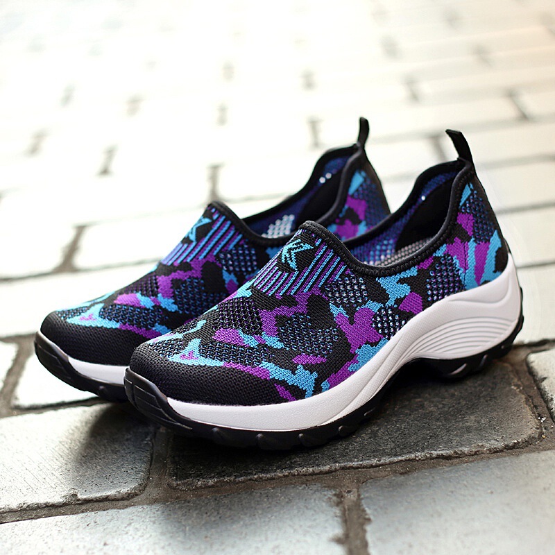 Youth leisure fashion breathable outdoor lightweight women's shoes 2022 summer new trend non-slip outer wear fly woven shoes