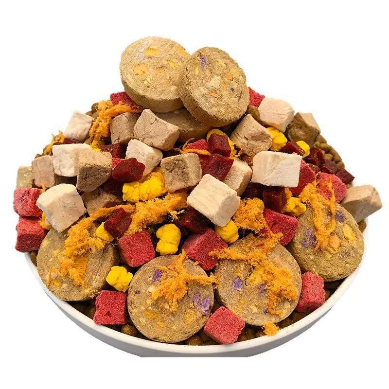 Лиофилизированные мясистые фрукты и овощи с комплексным питательным составом и лиофилизированные кексы с многосторонним питательным составом и хорошей вкусностью подходят для взрослых собак и щенков.