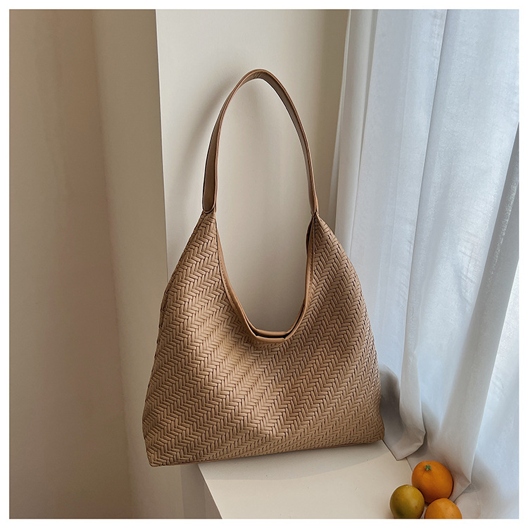 Casual design, stylish, large-capacity single-shoulder 2025, fashionable and trendy woven commuting, simple and retro tote underarm bag undefined