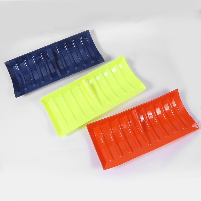 Large Snow Shovel, Outdoor Snow Removal Tool, Plastic Utility Snow Scoop—A Handy Gadget for Property Maintenance and Municipal Snow Clearance