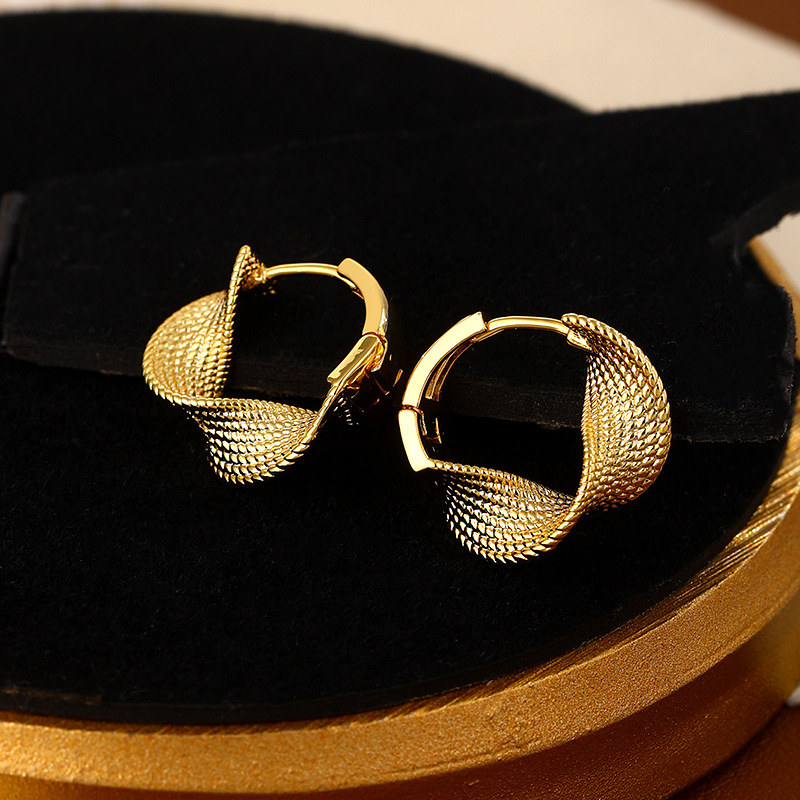 Elegant Gold Plated Mobius Stud Earrings For Women Luxury Style_voghion.com