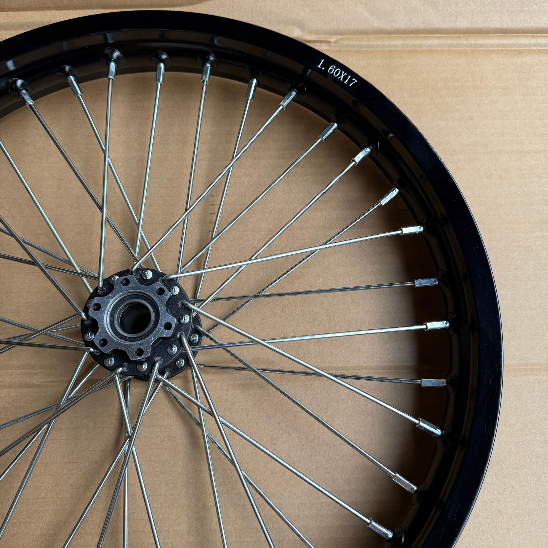 Suitable for Sur-Ron Light Bee modified front 1.60-17 wheel hub assembly, Sur-Ron Light Bee X universal rear wheel set