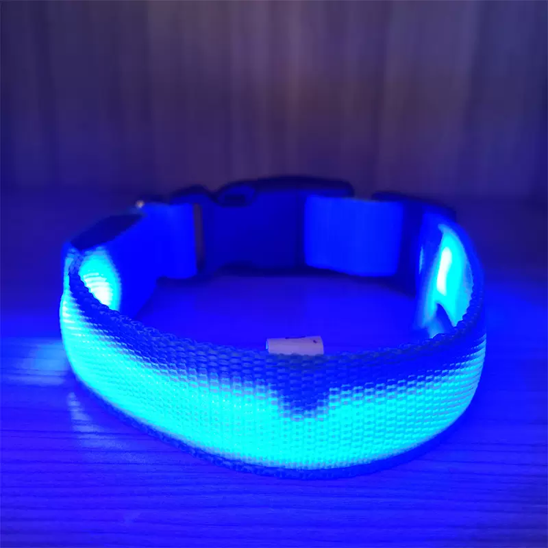 USB充电发光夜光宠物项圈泰迪金毛贵宾大中小型犬LED颈圈防可充电