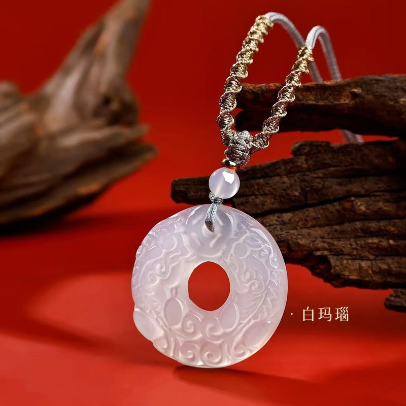 DJ珠宝 厂家批发天然玛瑙玉髓龙牌双貔貅平安扣吊坠项链男女挂坠|undefined