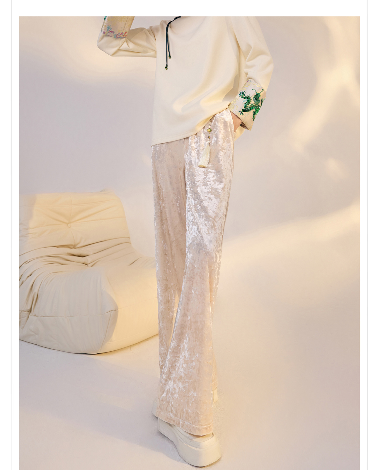 Quần ống rộng nhung lụa kiểu Trung Quốc mới, jacquard màu trơn, phong cách văn nghệ — Màu đen, Màu vàng, Màu hồng, Màu mơ chi tiết 3