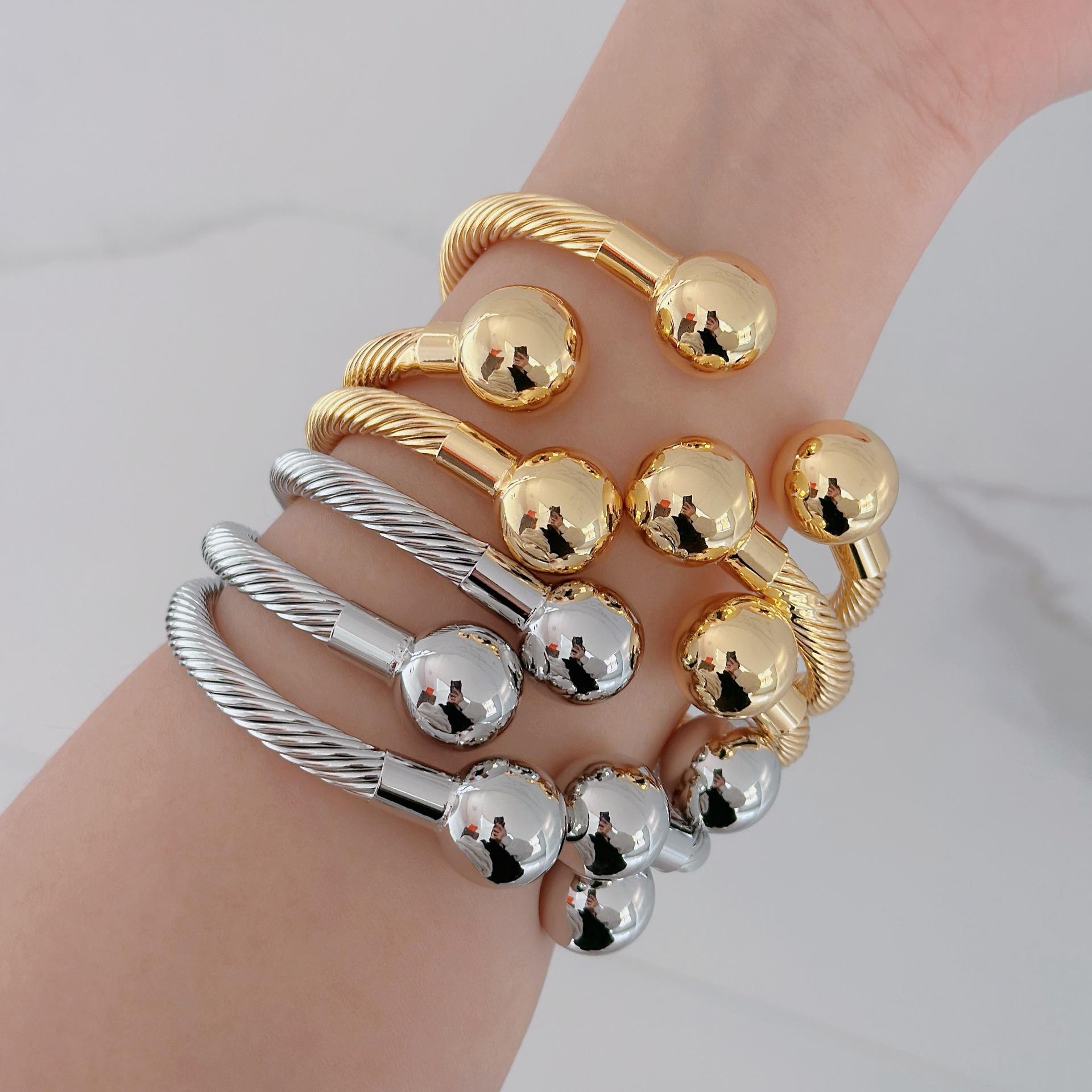Bangle Classification Copper Chain Material 1 Piece Quantity Wholesale Jewelry Casual Elegant Lady Solid Color Copper Plating Bangle
