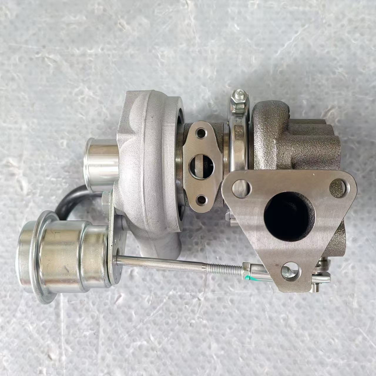 Kubota Turbocharger 1E038-170121E038-170161G643-1701549173-03410