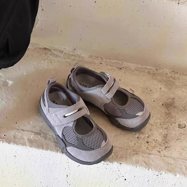 Children's sports sandals