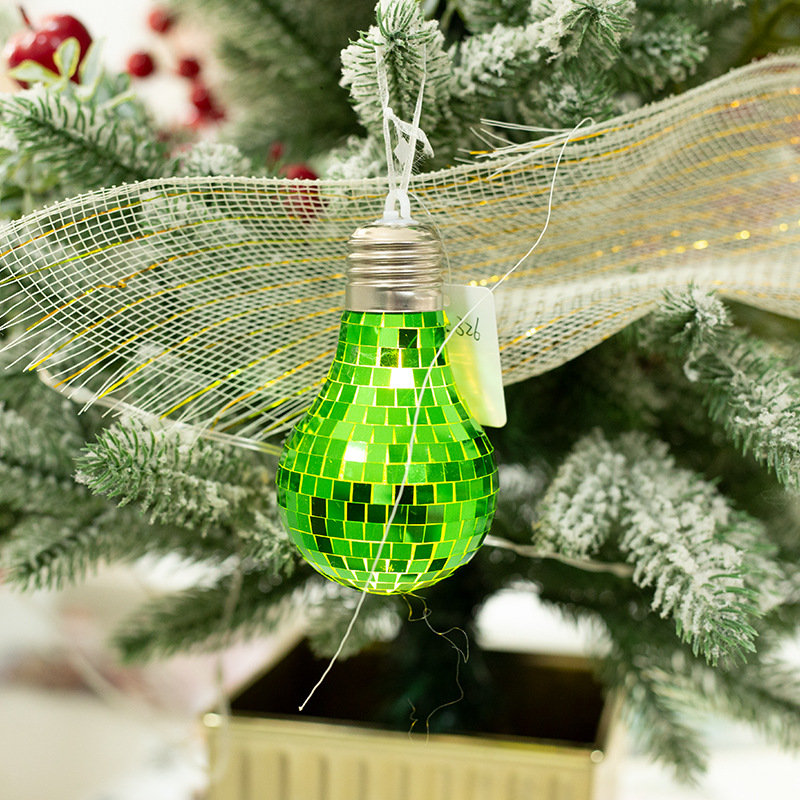 Adornos reflectantes de espejo de cristal de diamante navideño personalizado, embrión de espuma, diseño de escena LED verde, colgante luminoso