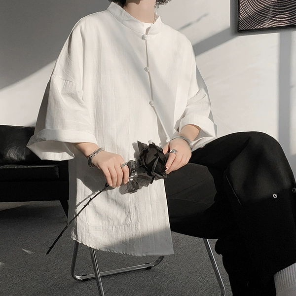 White seven -point sleeve