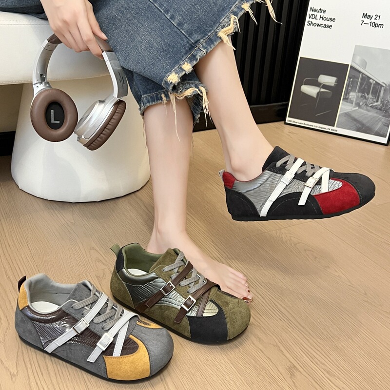 Casual sneakers, retro style, comfortable, round toe, color-blocked design, German training shoe style, soft sole, 2026 new model, women's shoes Casual sneakers, retro style, comfortable, round toe, color-blocked design, German training shoe style, soft sole, 2026 new model, women's shoes
