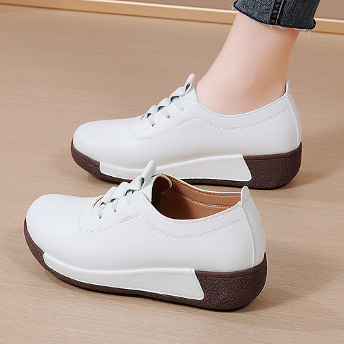 Women's Large Size Sports Shoes, Korean Style, Thick Sole Shake Shoes, Genuine Leather, One-Piece Platform Heel, Casual Mother Shoes