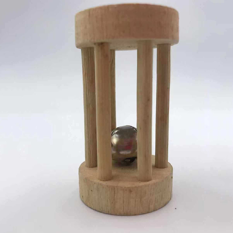 나무껍질이 없는 대형 로마 기둥 ±