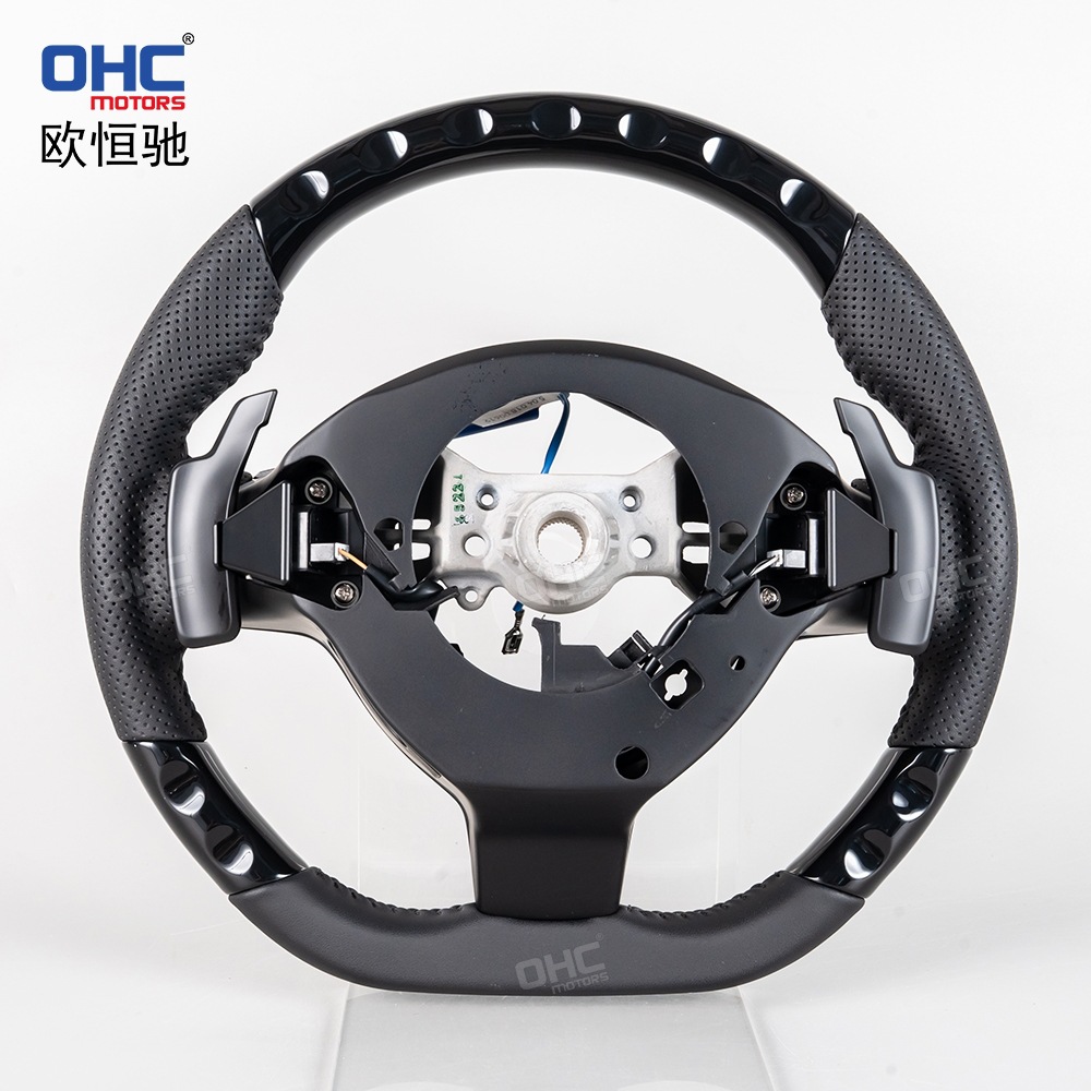 Suitable for 18-23 Toyota 86 Subaru modified and upgraded spray-painted black car steering wheel assembly