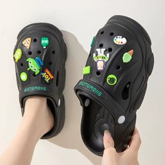 Women's holey shoes with a covered head, home-use anti-slip, internet celebrity cartoon Sesame Street student sand beach Eva outdoor sandals for women