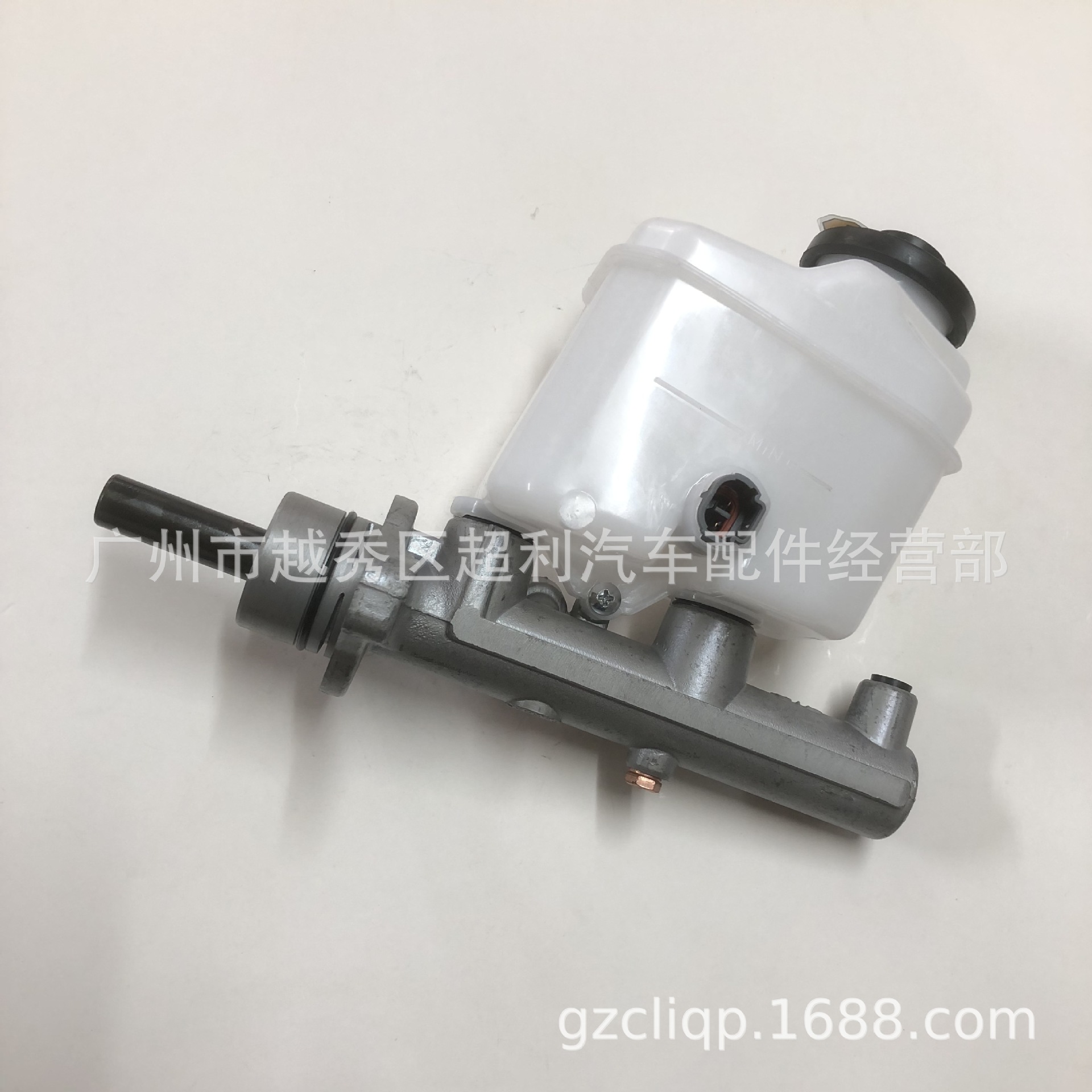 Applicable 47201-33360 47201-06151 ACV30 ACV36 Camry 2.4 brake master cylinder