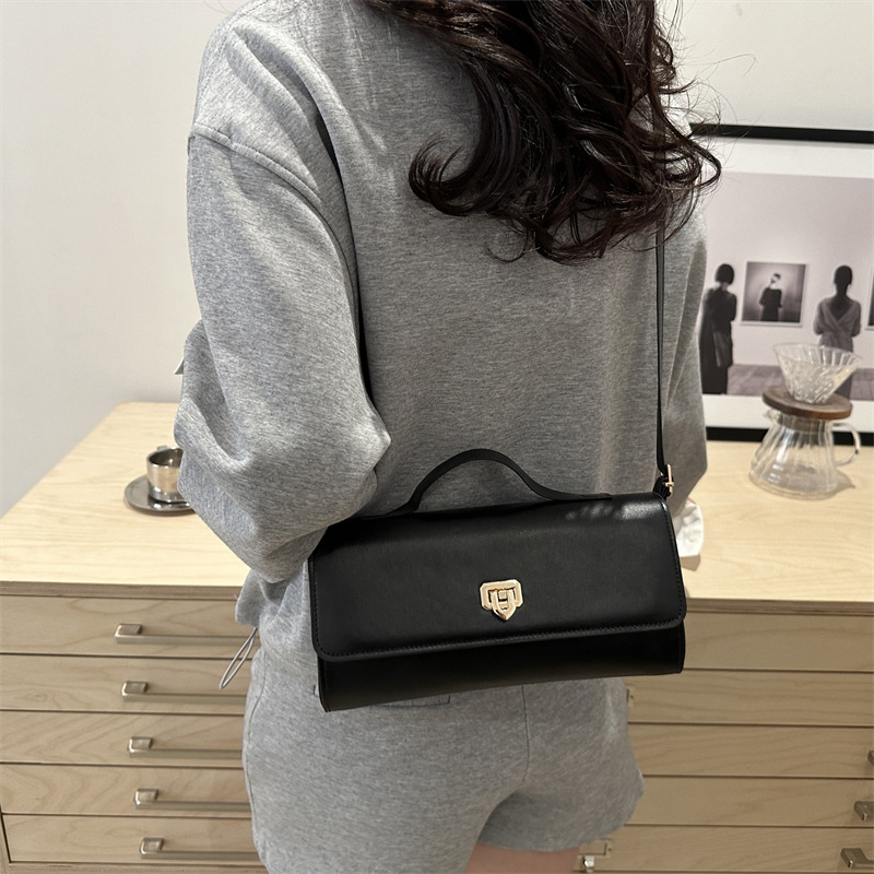 2025 nueva primavera de mujeres bolsas axila francesas nichos bolsas de moda de bloqueo bolsas de hombro para mujeres coreanas image 4