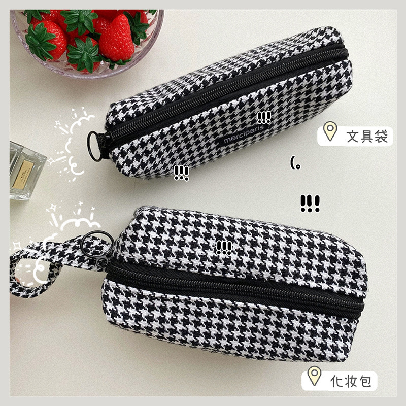 19171 Korean-style woolen checkered artistic pen case, ins Japanese-style storage and organization bag, canvas cosmetic bag, stationery bag undefined