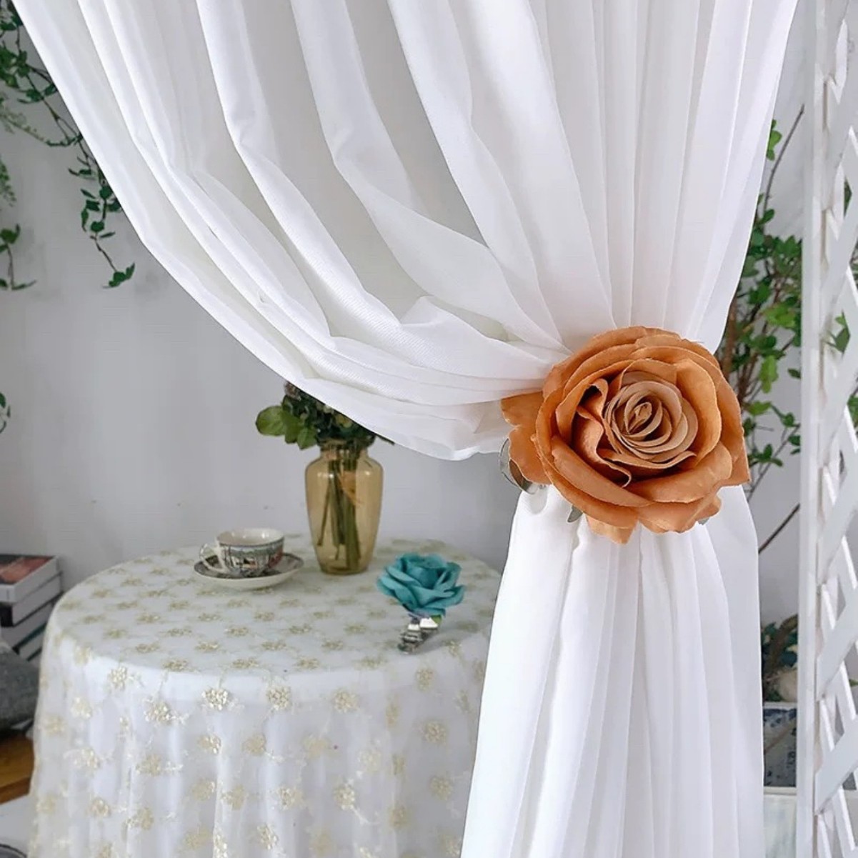 번트 오렌지 로즈 클립