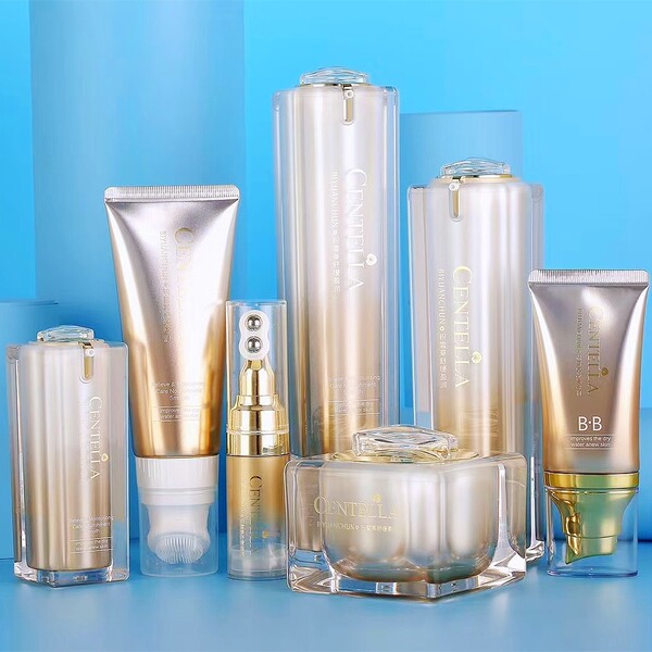 Moisturizing soothing essence