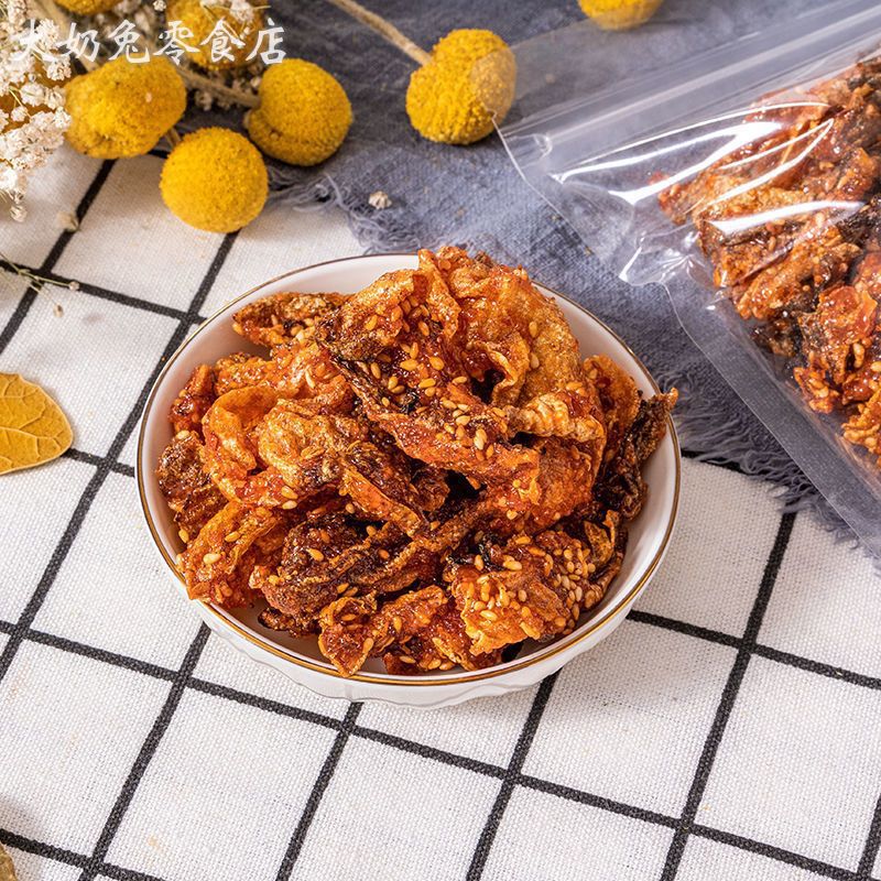 香酥鱼皮脆零食即食香辣网红脆鱼皮鱼干海鲜香脆小吃袋装零食108g