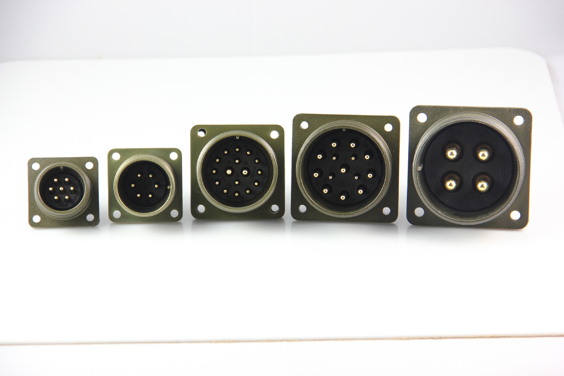 MS3106A18-12S/P,MS3108A18-21S/P 小型号美军标MS5015航空插头