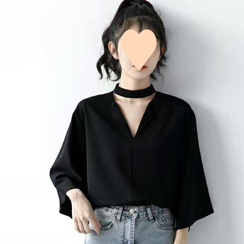 2025 春夏の新黒七分袖シャツ女性のファッショナブルなスタイルの繊細なデザイン襟ホルタートップ|undefined
