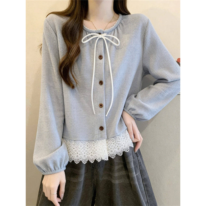 Spring New Fashion Hot-Selling French-Style Lace Patchwork Shirt for Women, Very Beautiful and Stylish Long-Sleeve Short Top