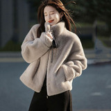 Демисезонная бархатная короткая удерживающая тепло модная куртка