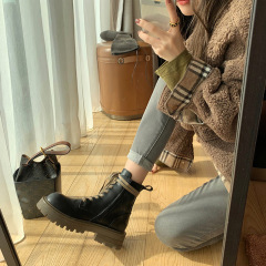 葡萄妈同款2025秋冬新款短靴子显瘦复古增高厚底软皮马丁靴女真皮