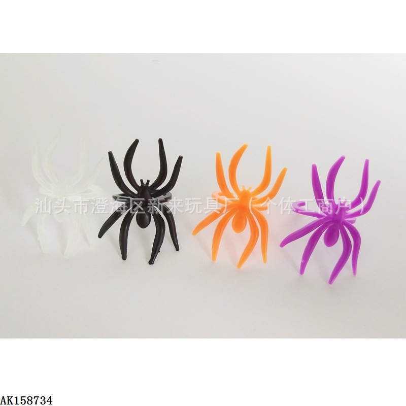 플라스틱 거미 반지 3.2*2.5CM