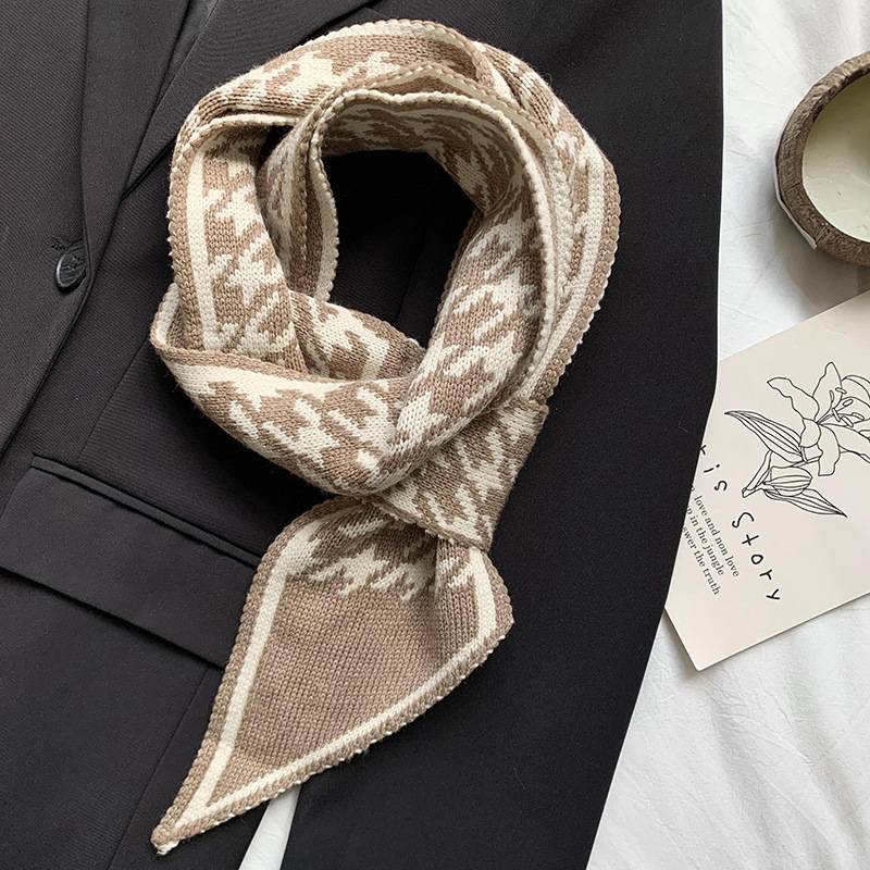 Bufandas de punto de alta sensación de nuevo estilo coreano otoño invierno versátil tablero de ajedrez perforación toallas de orejas perezosas cruzada guillera