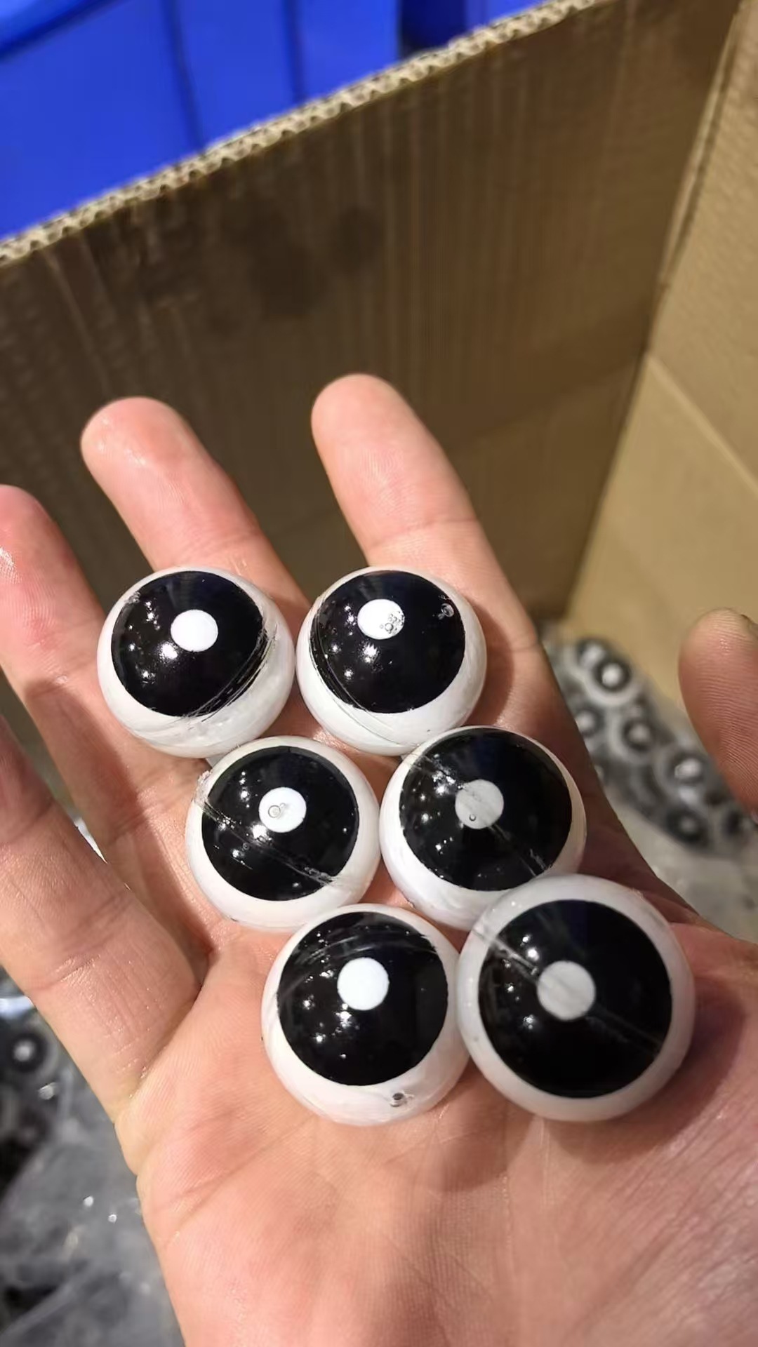 Douyin estilo explosivo dragón de ojos violentos juguete año nuevo bestia mítica dragón de ojos abiertos pellizco divertido juguete complicado pellizco