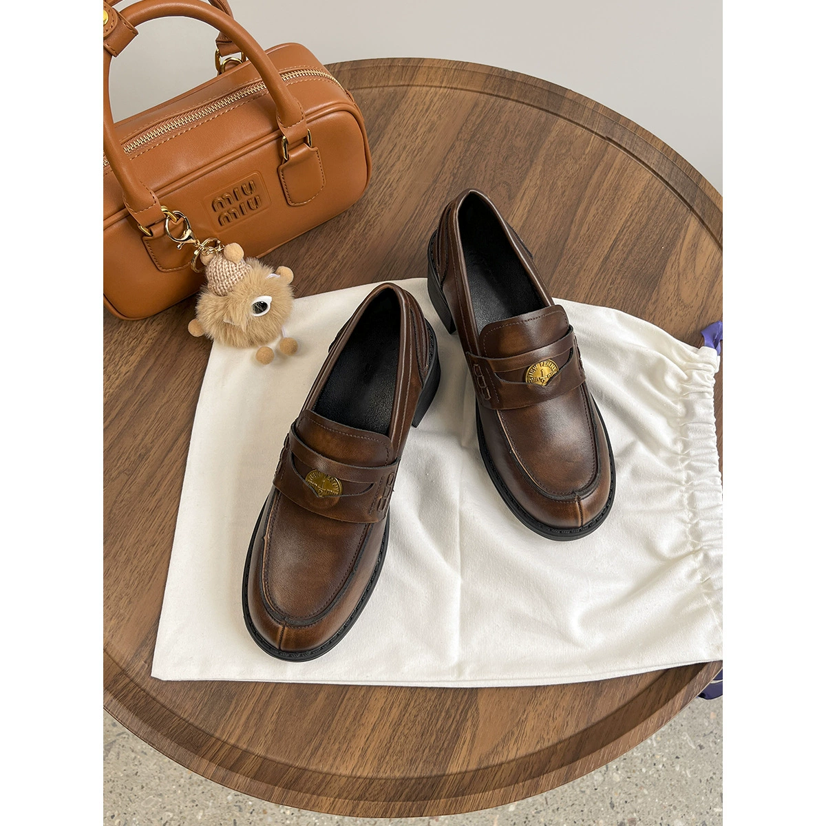 Коровья кожа версия ~ Ретро коричневые кожаные ленивые туфли Lefu женские туфли с толстыми каблуками с золотыми монетами