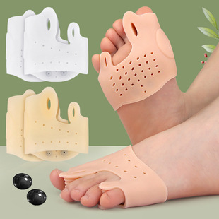 Double-hole thumb valgus toe splitter with hole foot magnet shock absorption massage forefoot pad big foot bone orthopedic sleeve