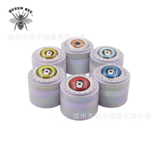新款50mm4层炫白渐变色凸型水晶盖子眼睛图案研磨器锌合金研磨器