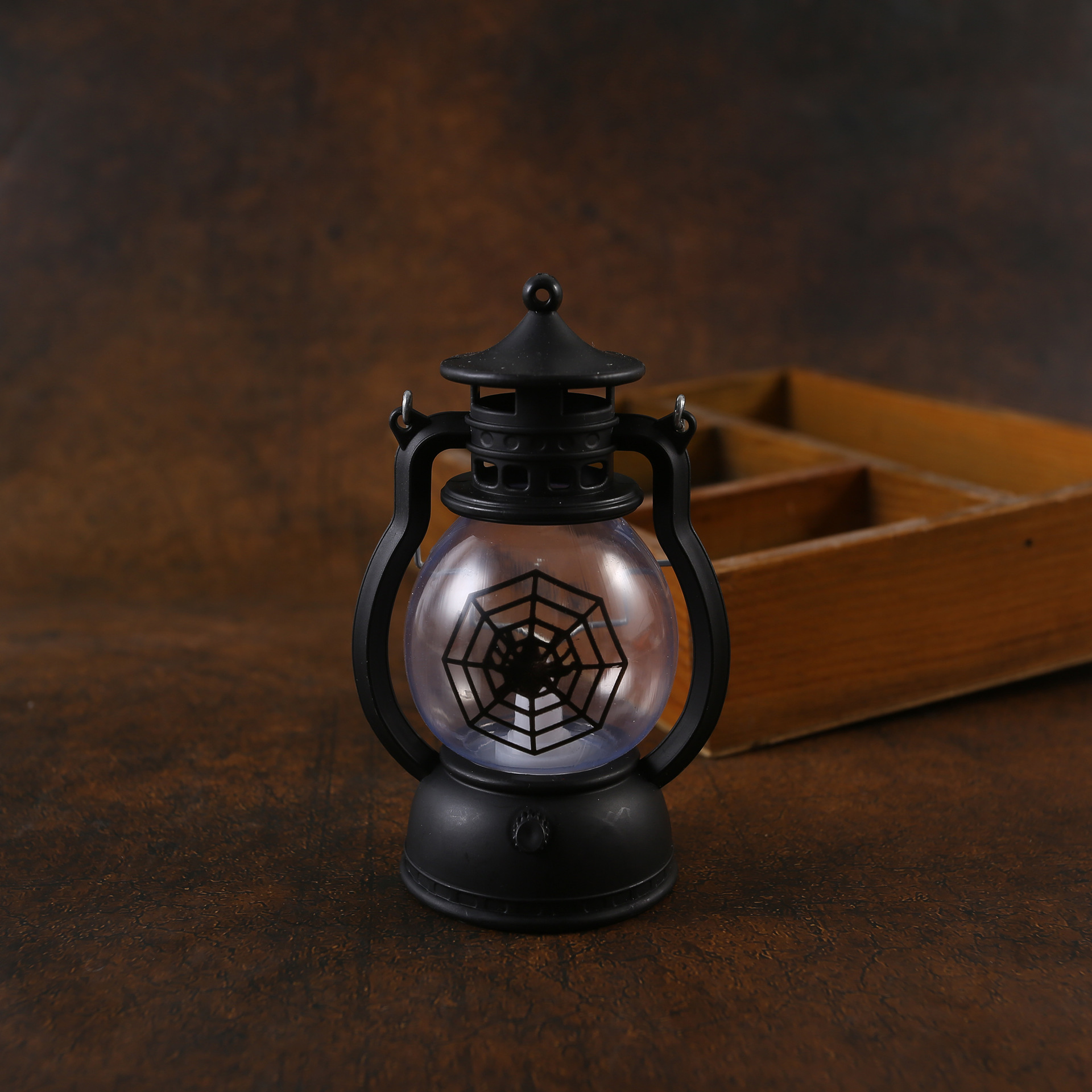 Halloween nueva lámpara portátil lámpara de calabaza LED Lámpara electrónica lámpara de queroseno retro lámpara de caballo pequeño fantasma Festival accesorios de decoración