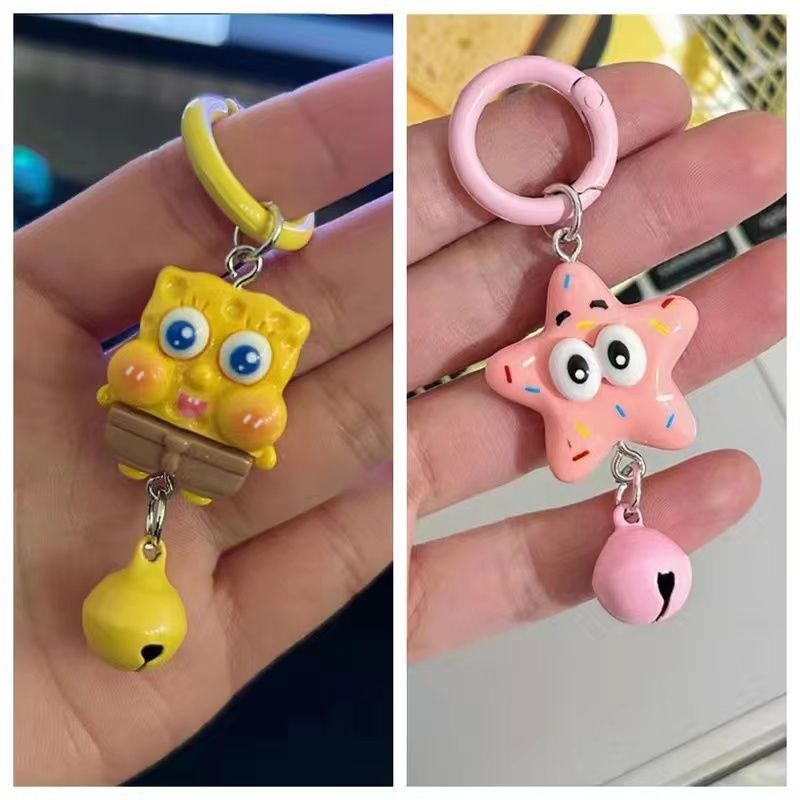 Tarjeta de campana D01 Baby Esponja Pi Big Star Keychain Cartoon nuevos accesorios lindos amigos regalos mochila colgar