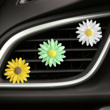 彩色树脂小雏菊汽车香水夹女士汽车装饰香水花朵出风口香熏装饰夹