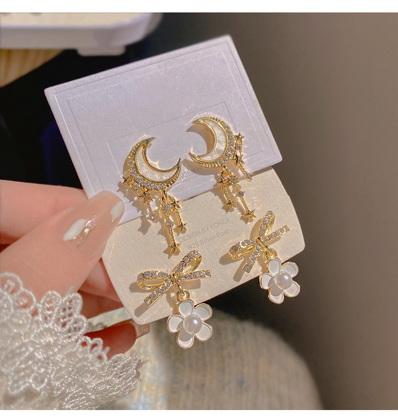 Elegant Bow Knot Alloy Inlay Artificial Pearls Rhinestones Women's Drop Earrings 1 Pair display picture 2