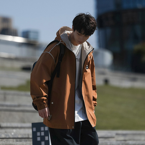 Spring and Autumn Mountain-Series Sports Jacket: Windproof, Waterproof, Perfect for Outdoor Road Trips, Photography, and Hiking—Loose-Fit, Trendy Outerwear