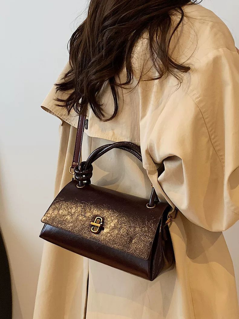 Stylish Women's Shoulder Bag Simple Casual Handbag Underarm Style_voghion.com
