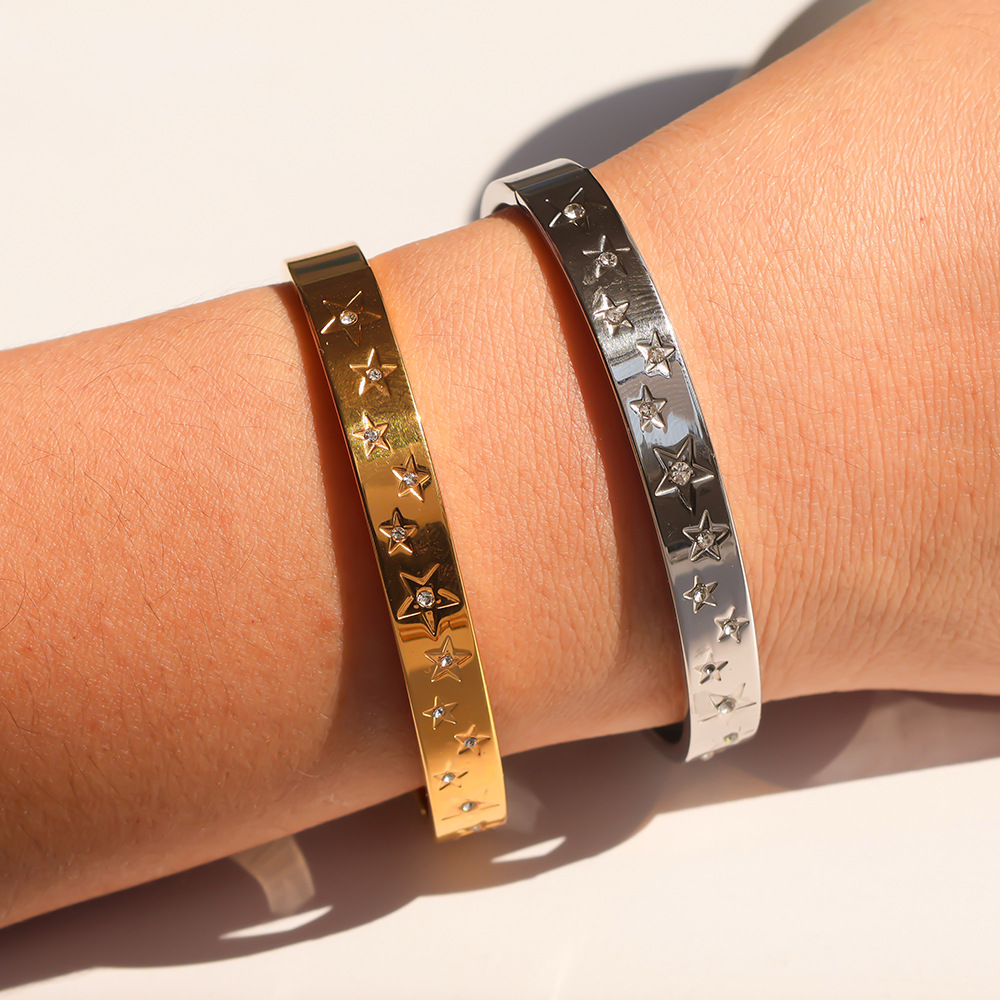 Espejo transfronterizo europeo y americano pulido de ala ancha estrella de cinco puntas clásica de 8MM con pulsera de hebilla de estrella de diamantes fábrica de 18K al por mayor