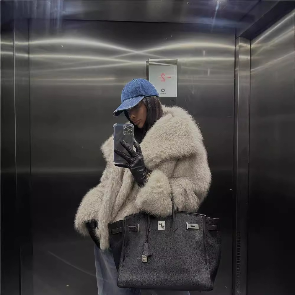 Customized Environmentally Friendly Fur Short Coat, Artificial Fur, Solid Color, Warm, High-End, Young, Fashionable and Elegant, New Style for Women